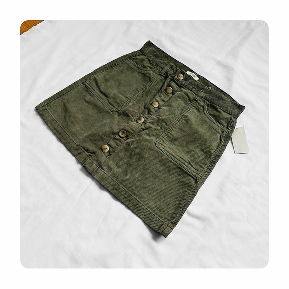 ★ NWT Kenzie High Waist Button Down Corduroy Mini Skirt - Green ★ - Picture 13 of 14